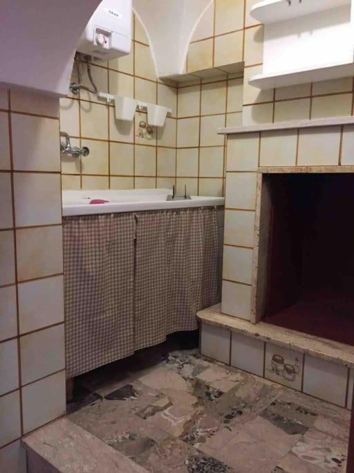 Apartamento Alloggio Incantevole Storico Carovigno Exterior foto